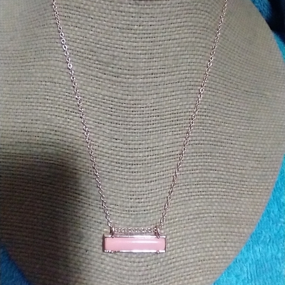 Goldtone pinkish peach colored stone bar chain necklace vintage